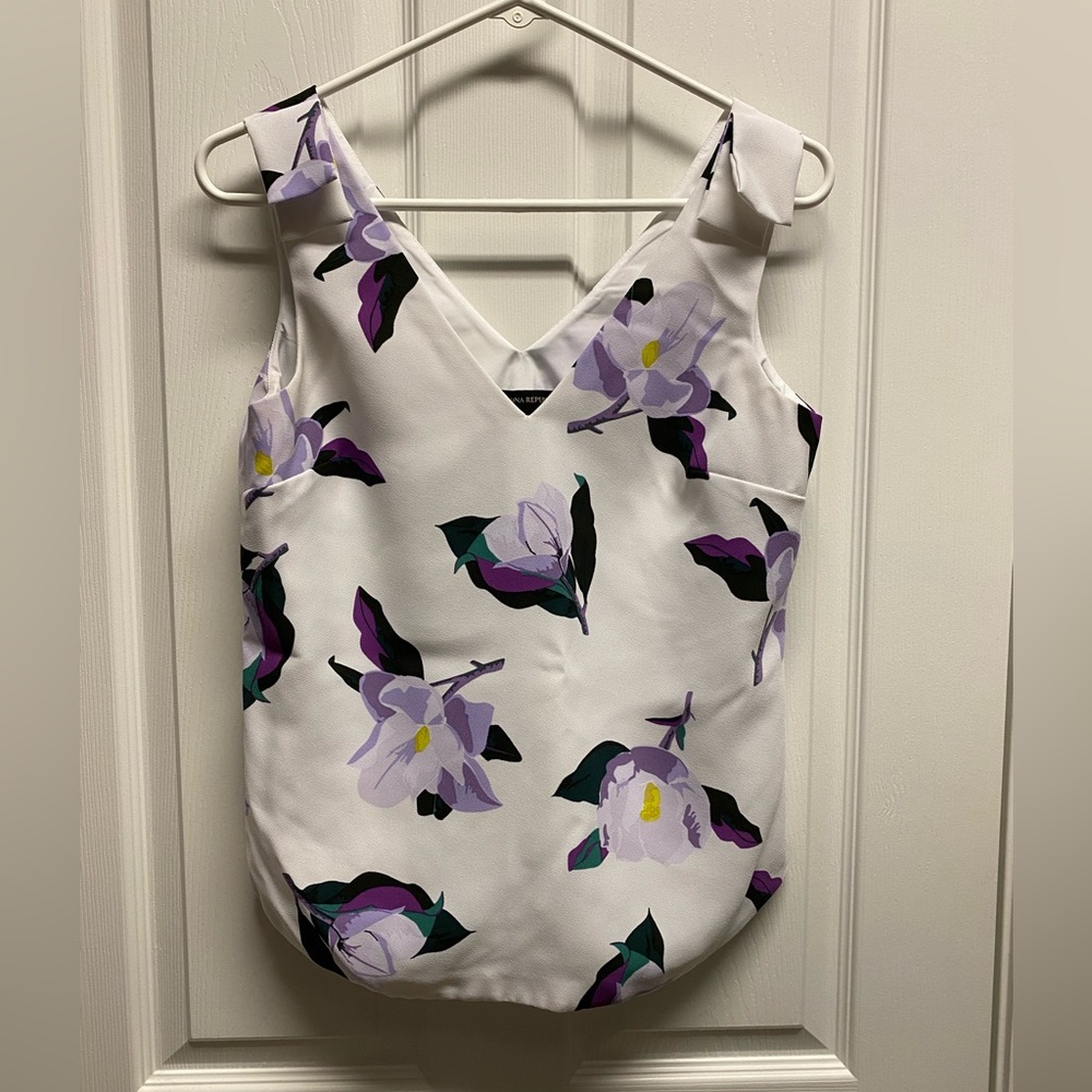 Banana Republic petite XS floral tank top blouse